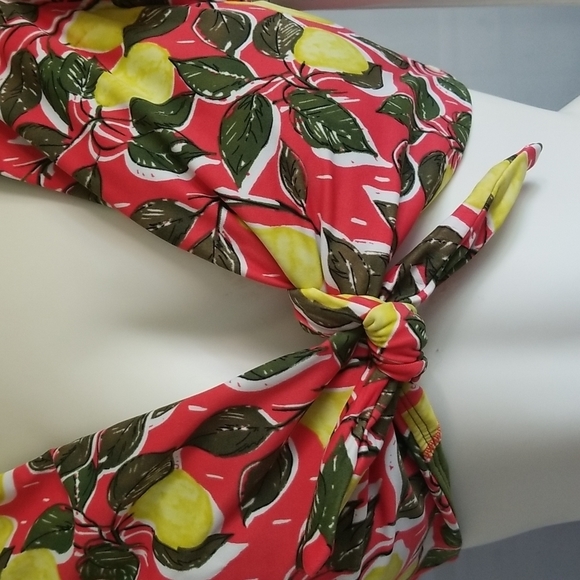 Floral Ruffle Bikini Top - Picture 3 of 10